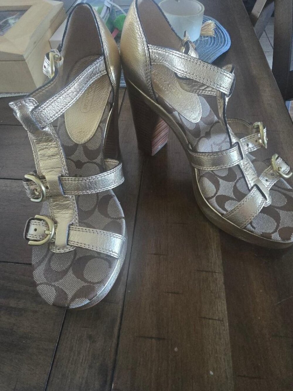 Coach Summer Gold Platform Heels Sz 7.5 EUC